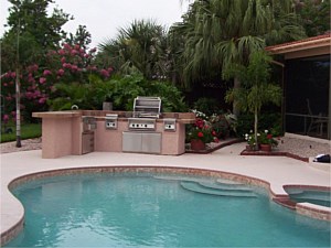 Outdoor Kitchens near Pool, Tampa, FL